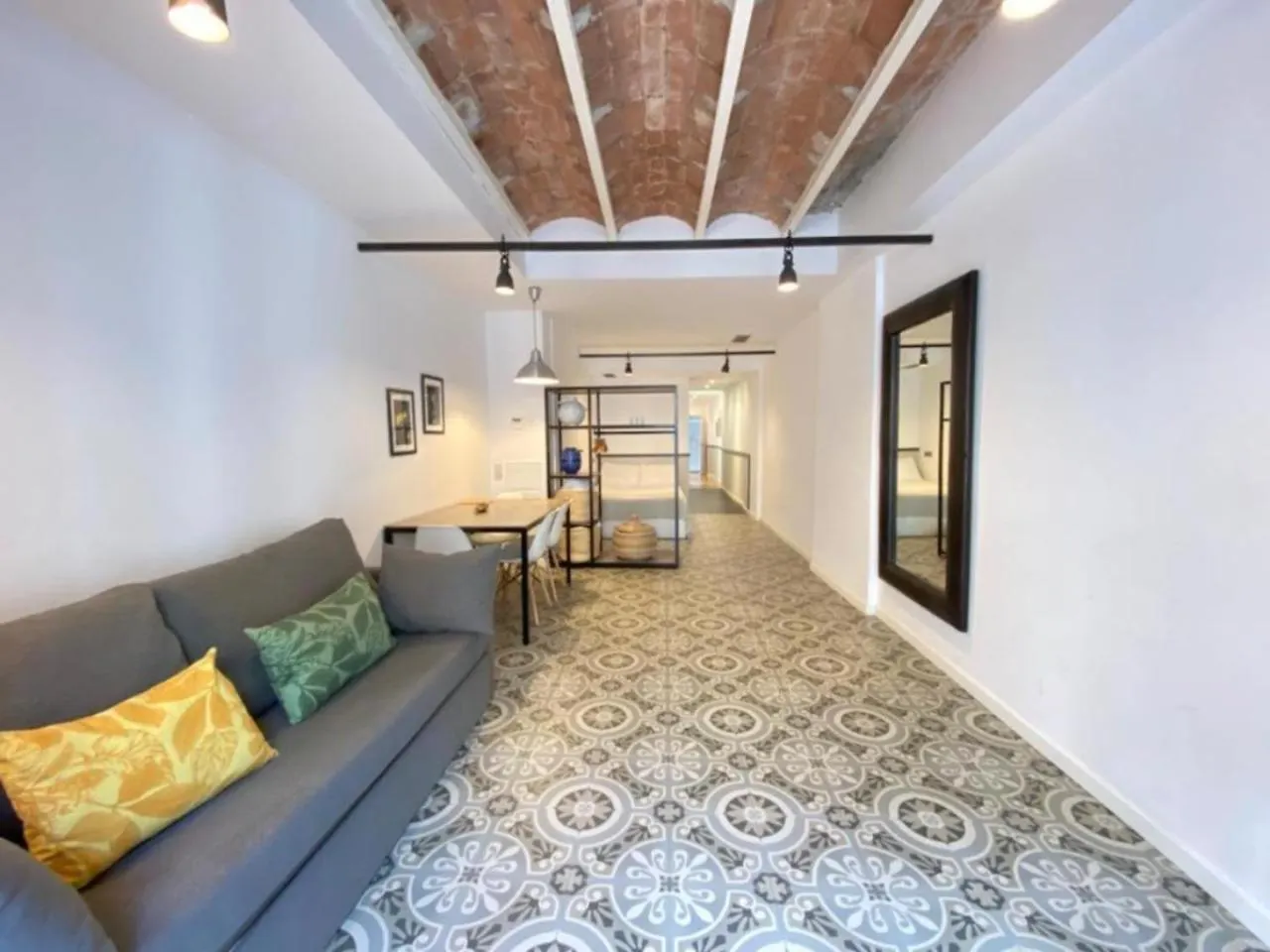 ברצלונה Liceu Apartments By Gaiarooms 0*,